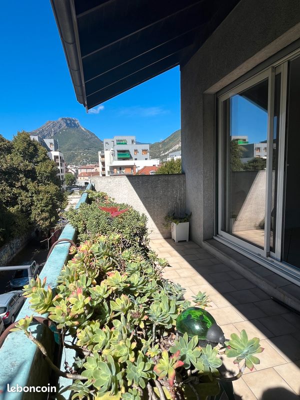 Appartement 3 pièces 80 m² · à Grenoble · 80,2 m² · 266 000 €