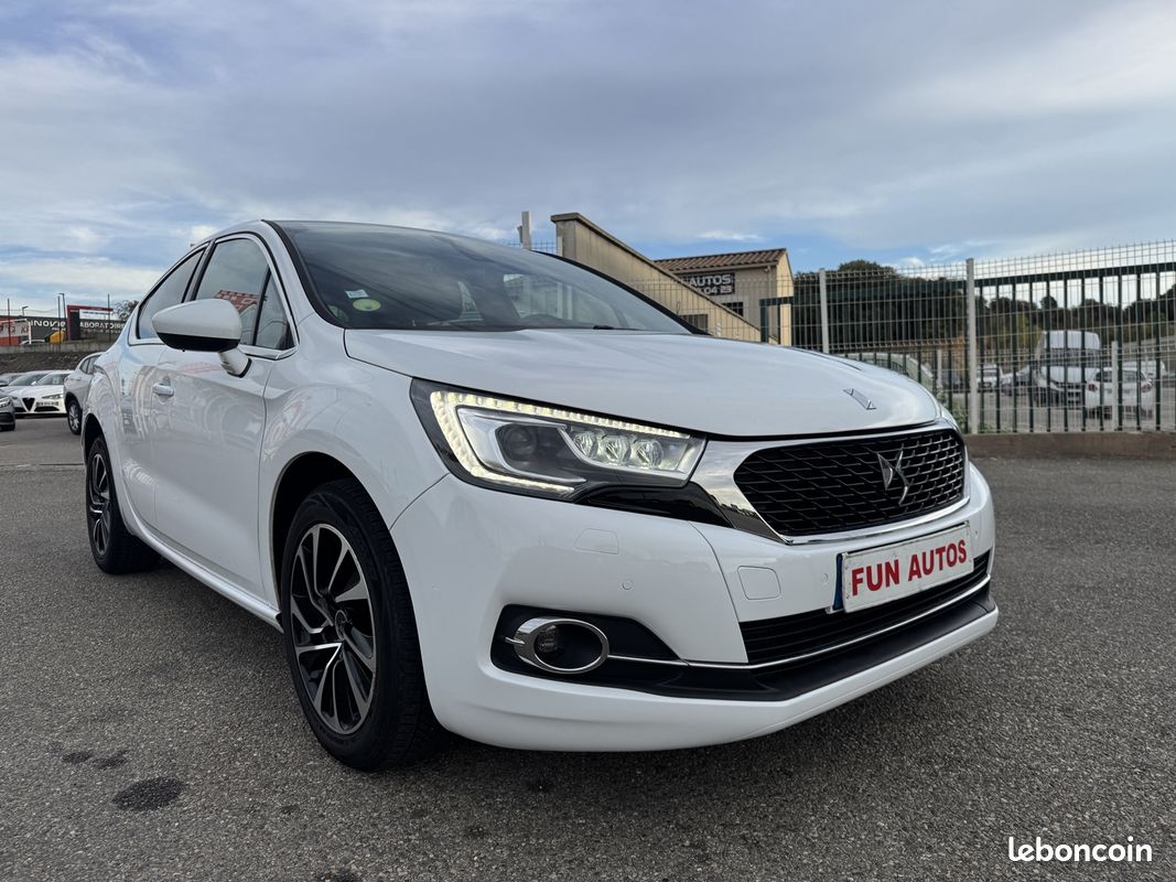 Citroen DS4 1.6 BLUEHDI 120CH SO CHIC S&S (image 2)