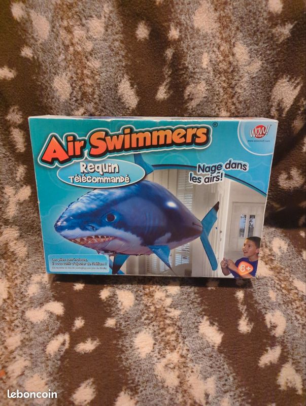 Jouet Ballon Requin Télécommandé Volant pour Jeu en Intérieur