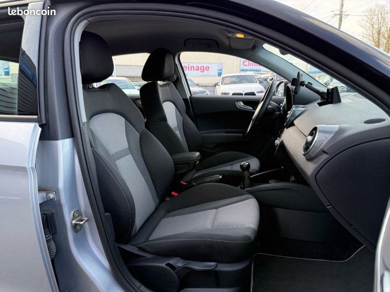Audi A1 SPORTBACK 1.0 TFSI 95CH ULTRA AMBIENTE (image 12)