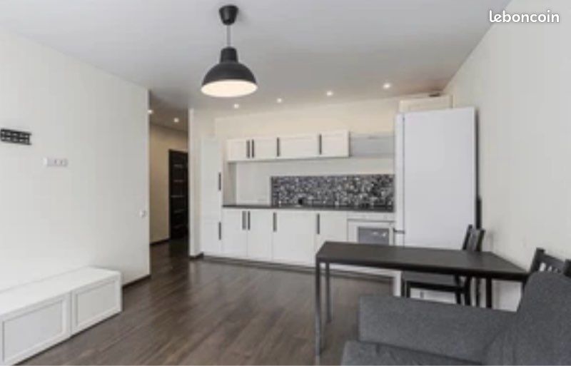 Appartement 1 pièce 25 m² · à Visan · 25 m² · 400 €