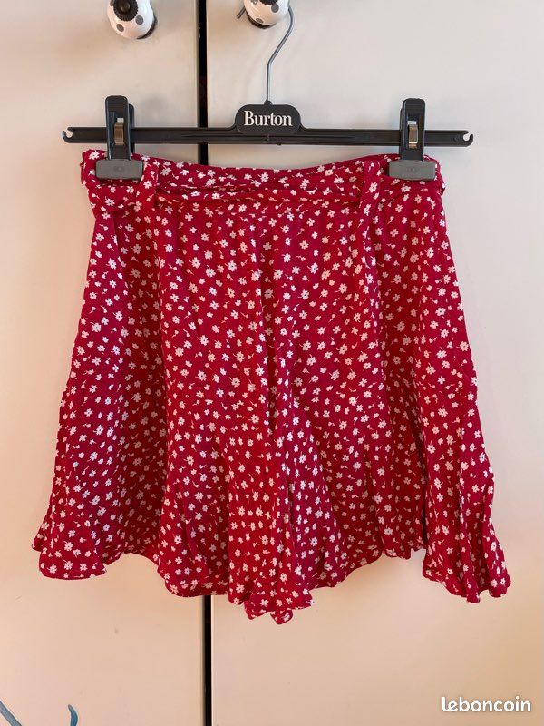 Skirt Jupe Short Zara Rouge Jolie Jupe Short Rouge Fleurie, Marque