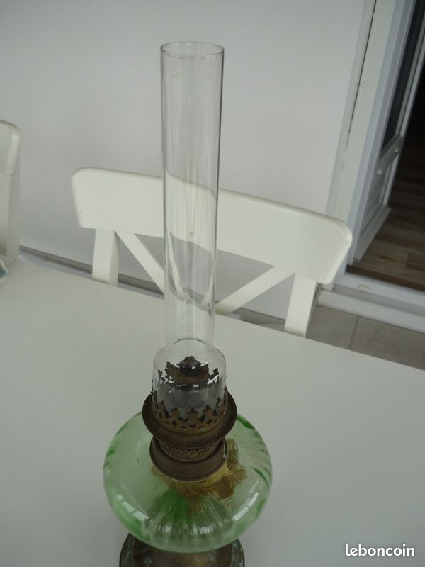 Ancienne lampe à pétrole (image 3)