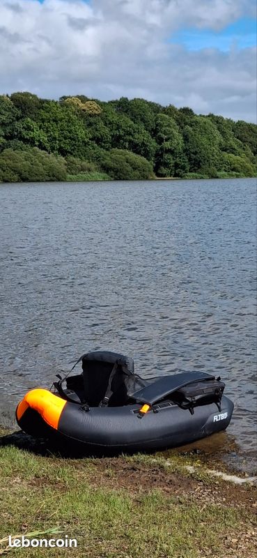 Float tube (image 1)
