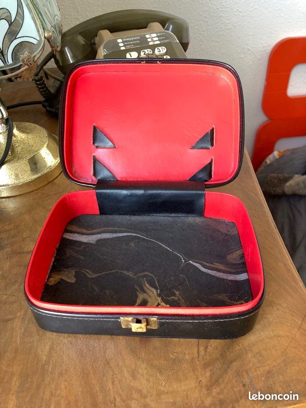 Boîte à maquillage rétro + miroir (image 2)