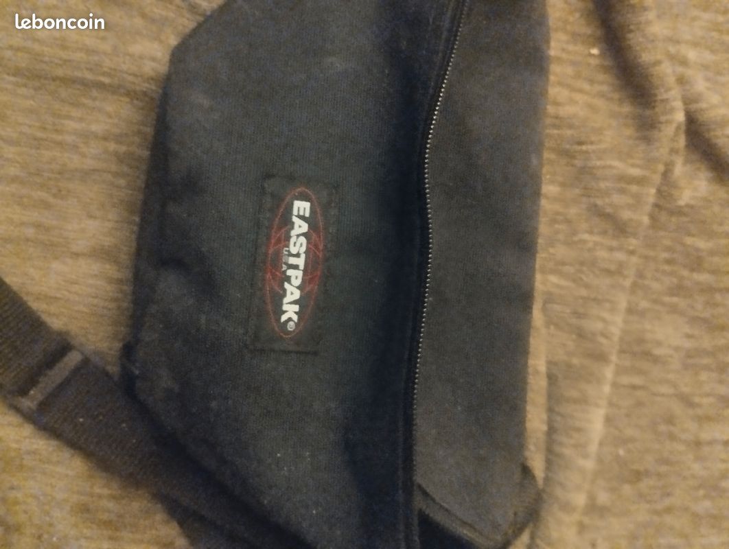 Vds sacoche banane Eastpak (image 1)