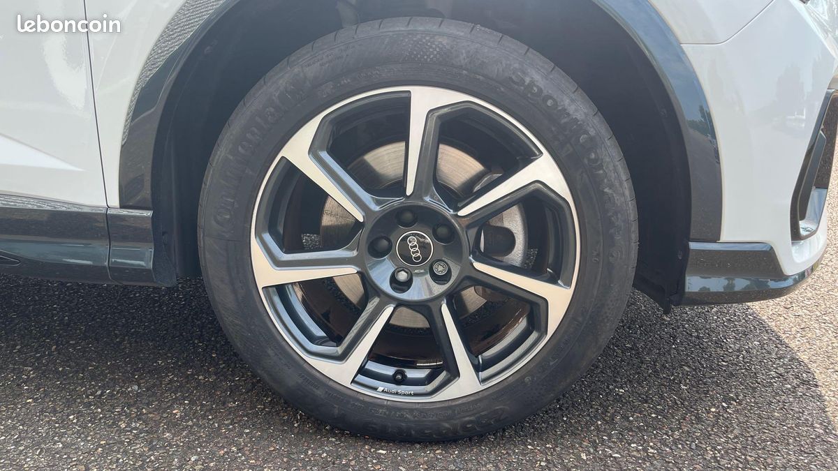AUDI Q3 Sportback 45 TFSIe 245 ch S tronic 6 S line (image 28)