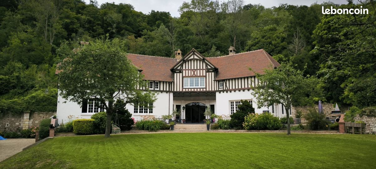 Maison 12 pièces 350 m² · à Pont-Audemer · 350 m² · 734 000 €