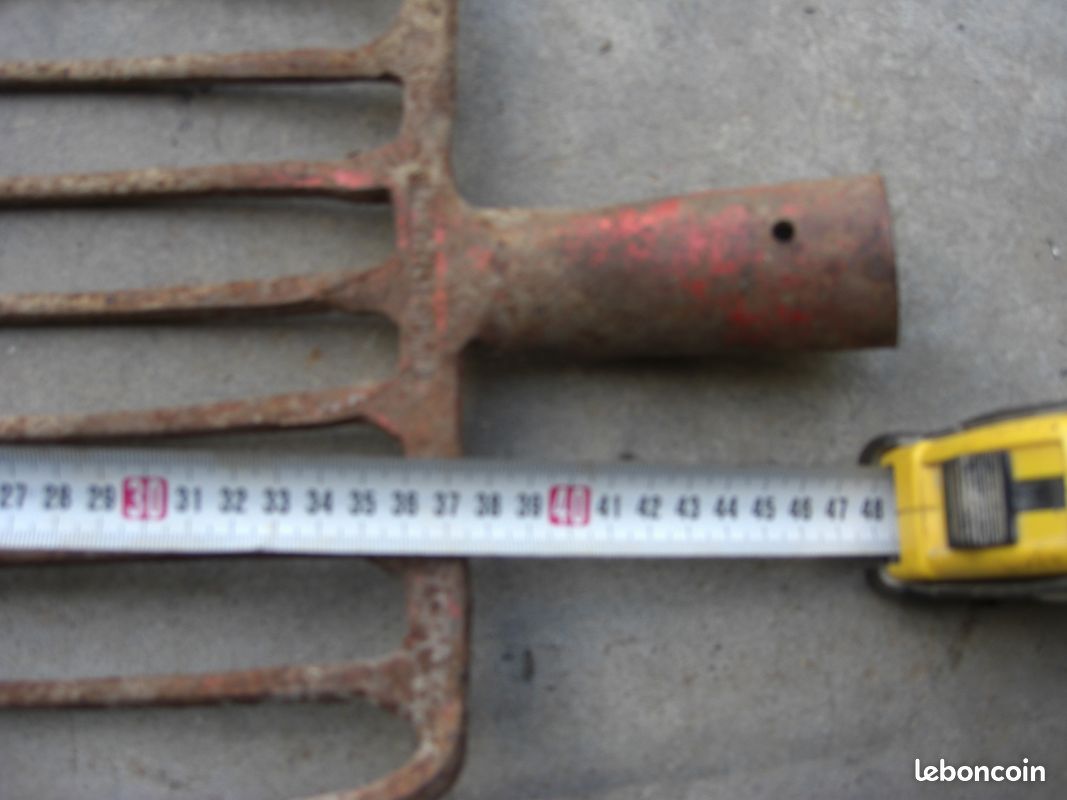 Fourche a pierre (image 1)