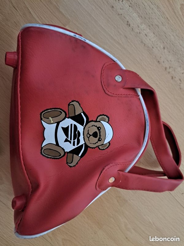 Petit sac rouge avec nounours (image 2)