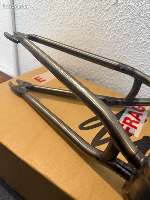 CADRE BMX CULT WALSH CLEAR RAW NO FINISH 2022 - BROS BIKE STORE