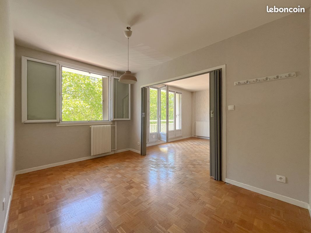 Appartement 4 pièces 75 m² · à Le Pont-de-Claix · 75 m² · 120 000 €