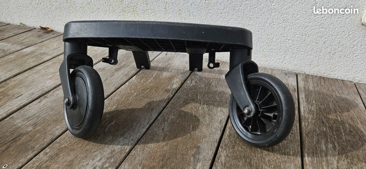Planche Peg Perego + extensions guidon – Bon état (image 3)