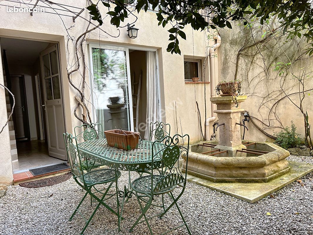 Maison 5 pièces 124 m² · à Cucuron · 124 m² · 695 000 €