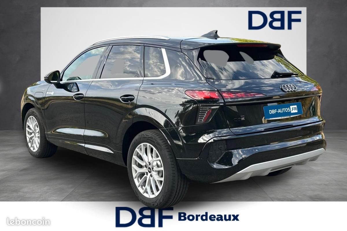 Audi Q3 E HYBRID 272 CH S tronic 6 (image 2)
