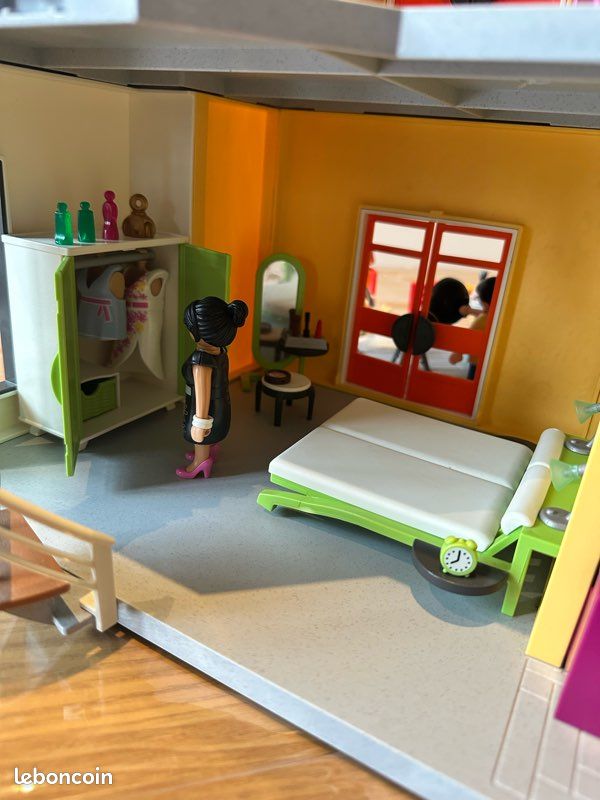 Maison playmobil City Life avec accessoires valeur neuf 305 (image 9)