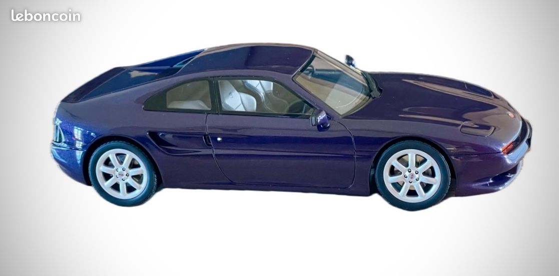 Otto Mobile 1/18 Résine OT101 – Venturi 300 Atlantique Daytona Violet – Miniature Collection
