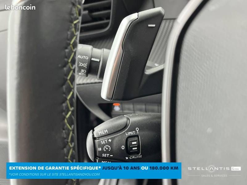 Peugeot 208 PureTech 100 S&S EAT8 GT (image 21)