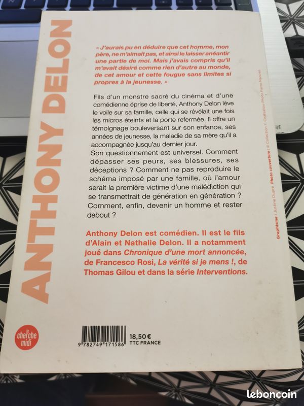 Livre d'Anthony Delon "entre chien et loup" (image 2)