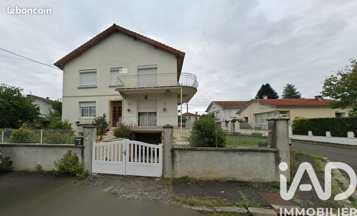 Maison 8 pièces 177 m² · à Lourdes · 177 m² · 179 000 €