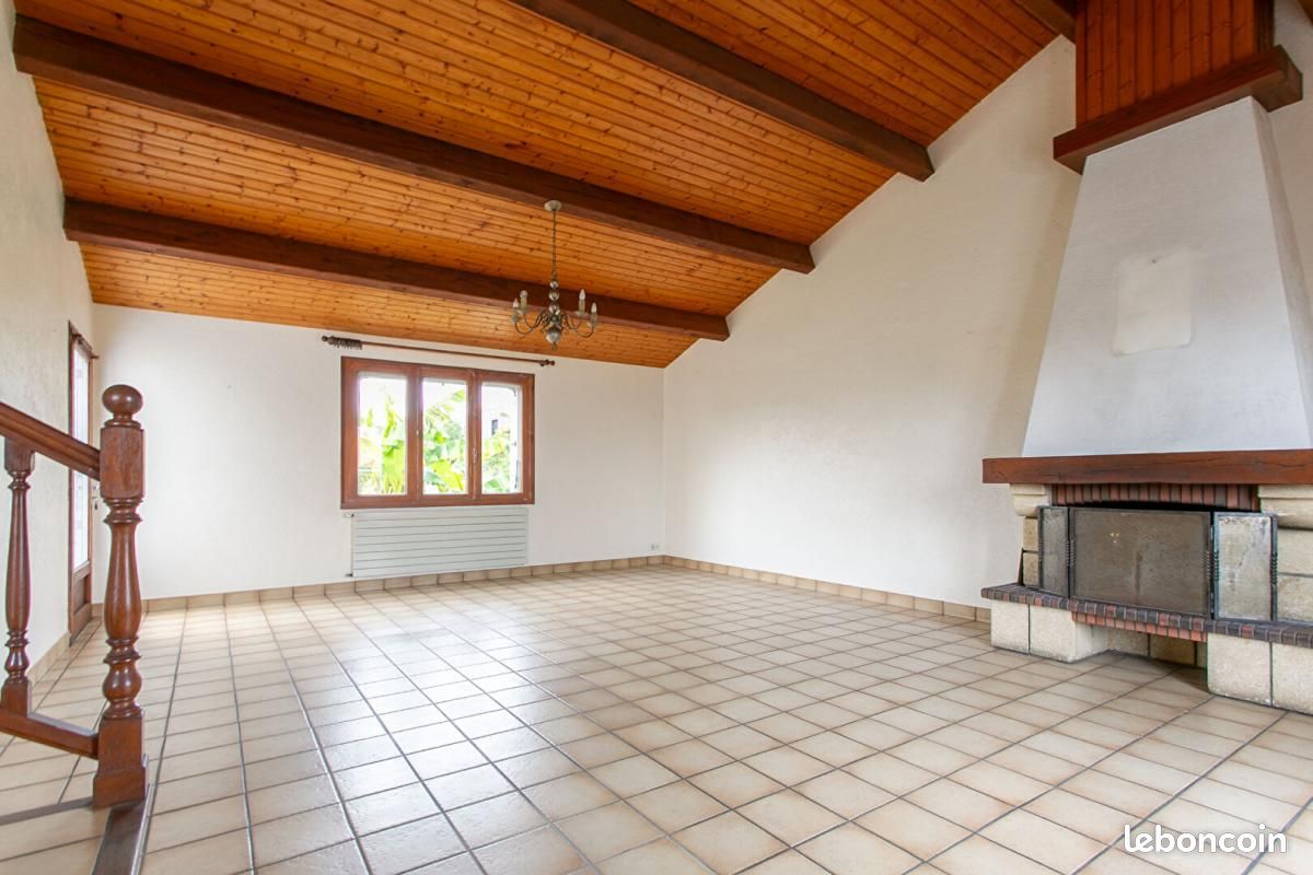 Maison 5 pièces 96 m² · à Clisson · 96 m² · 182 000 €