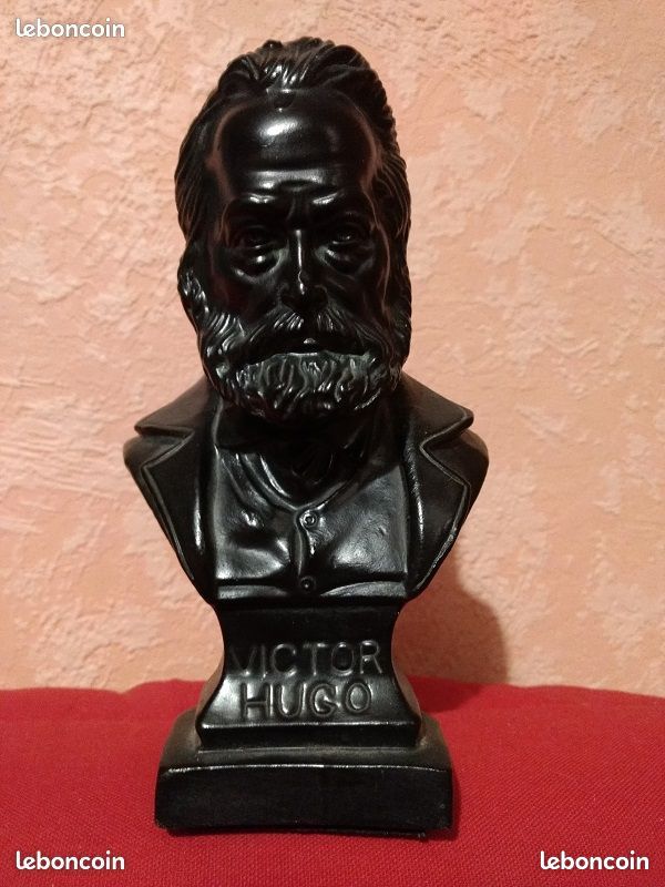 Figurine statuette (image 5)