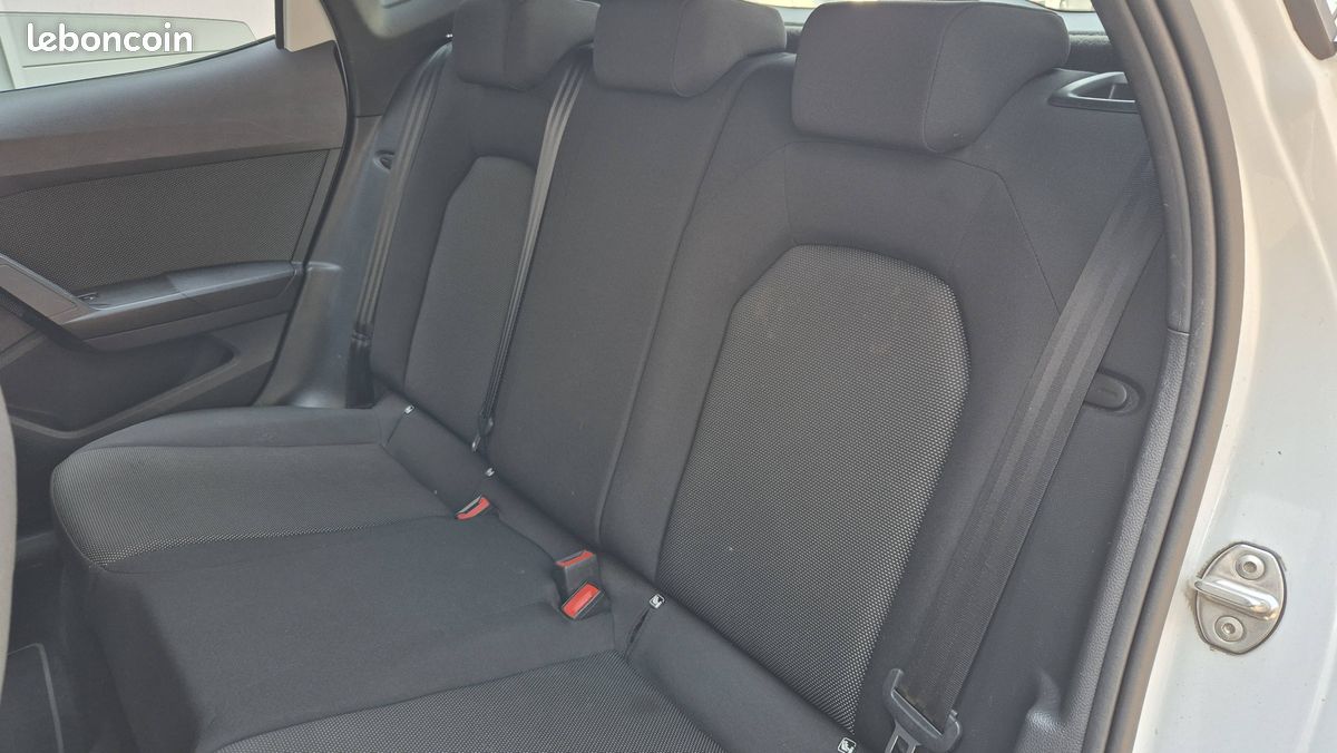 SEAT Arona 1.0 EcoTSI 115 ch Start/Stop DSG7 Xcellence (image 16)