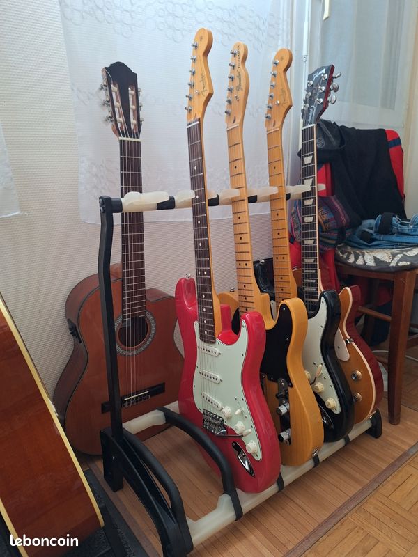 Fender American Professional Classic Strat RW uniquement face à face région courbevoie la défense Hauts-de-Seine 92 paiement en espèces ou virement bancaire pas d'échange possible prix fixe (image 2)