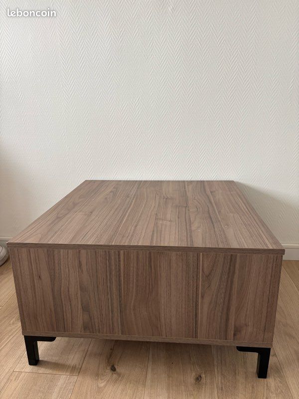 Table bass (image 1)