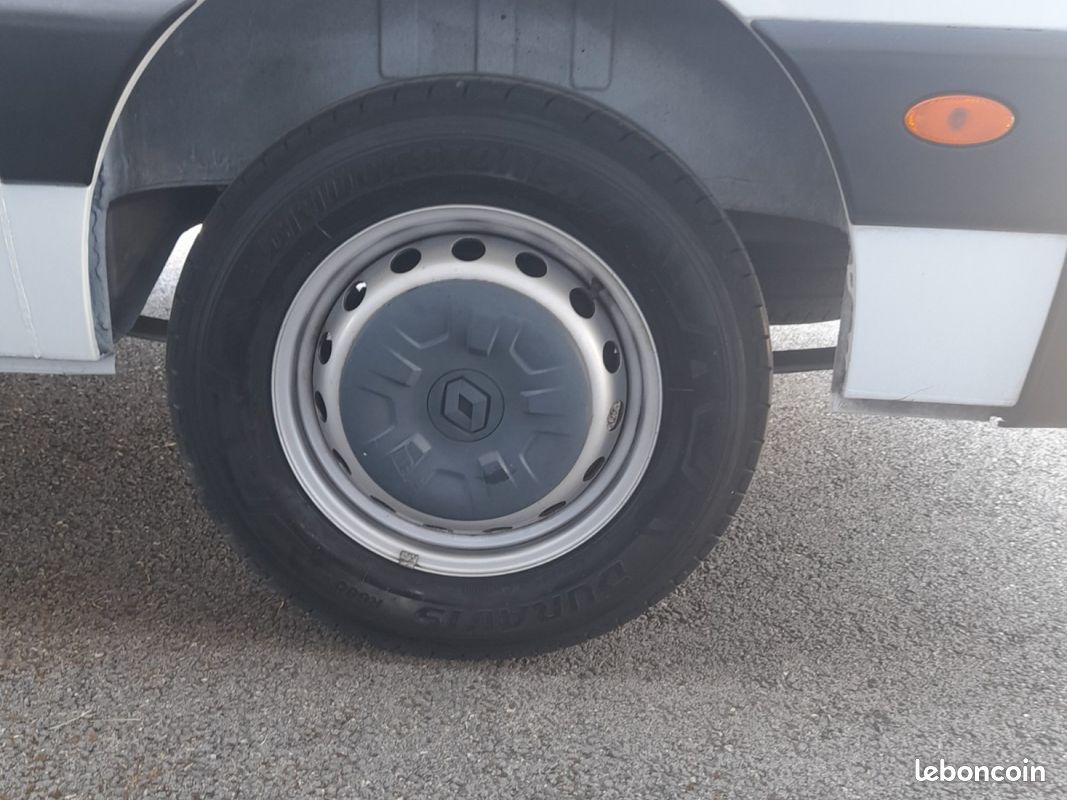 Renault master fourgon l3h2 blue dci 135 grand confort prix 15000 euros ht (image 21)