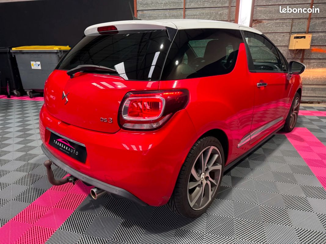 DS DS 3 1.2 110 cv Sport Chic / BOITE AUTOMATIQUE / DISTRIBUTION OK / SIÈGES CHAUFFANTS / BLUETOOTH (image 5)