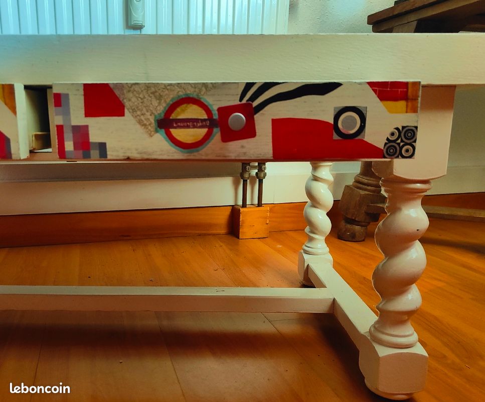 Table basse a tiroirs pièce unique (image 5)