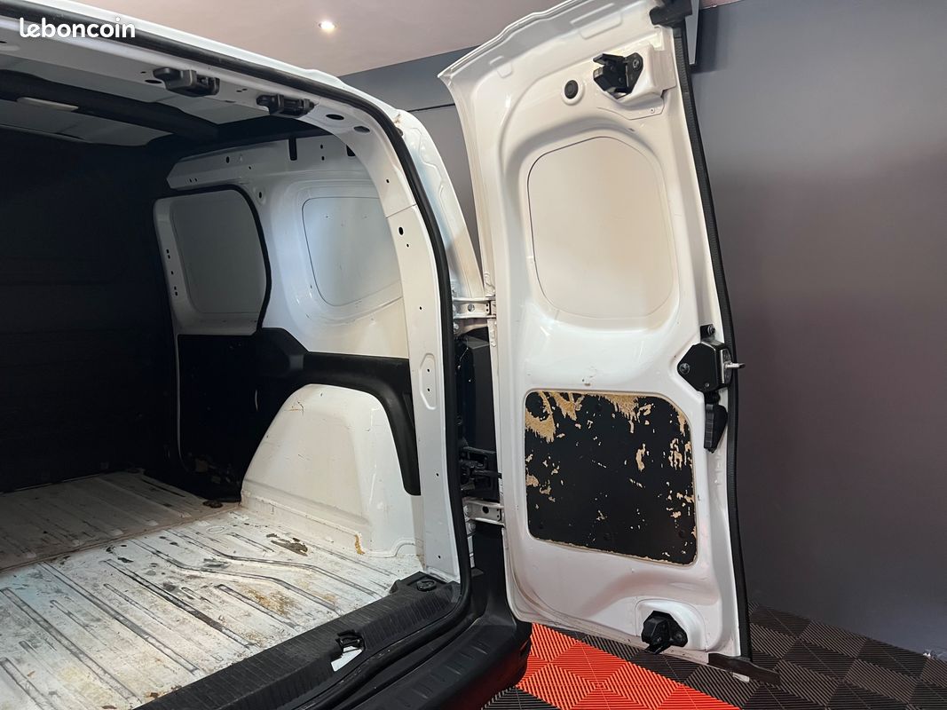 Renault kangoo tva récupérable +fourgon 1.5 bluedci 95 l1 grand-confort edc bva (image 29)