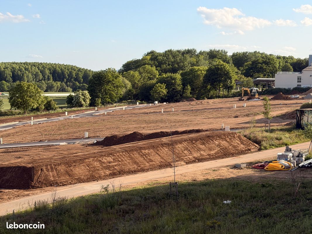 Terrain 232 m² · à Montigny-lès-Metz · 232 m² · 108 000 €