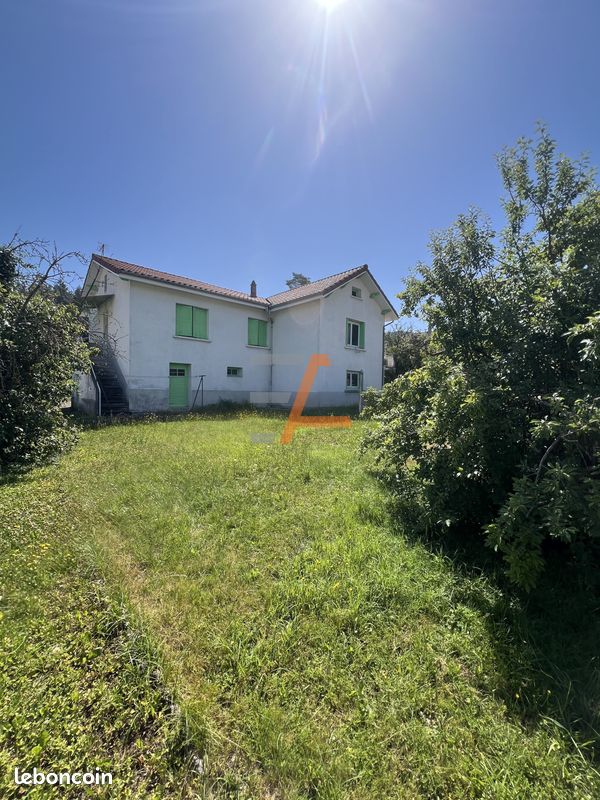 Maison 6 pièces 122 m² · à Aurec-sur-Loire · 122 m² · 219 000 €