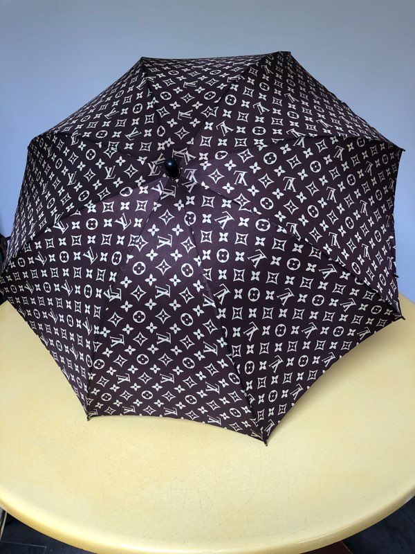 Annonces Parapluies Louis Vuitton