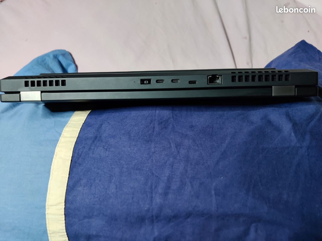 Station LENOVO Thinkpad P15 Gen1 CORE I9-10885H , 15,6" FHD, SSD 1000 GO , RAM 32GO W HELLO (image 8)