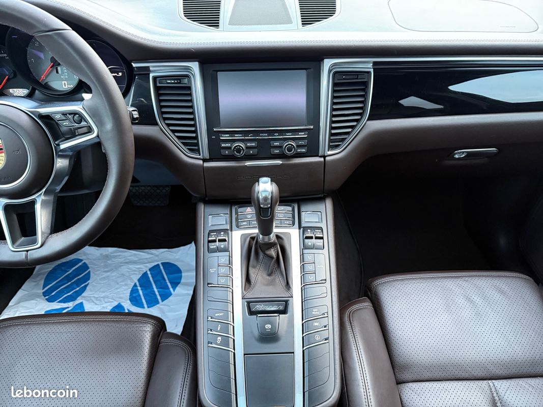 PORSCHE MACAN 3.0D 258 S Toit Pano bose hayon elec sièges élec à mémoires jantes turbo Garantie 12 Mois (image 12)