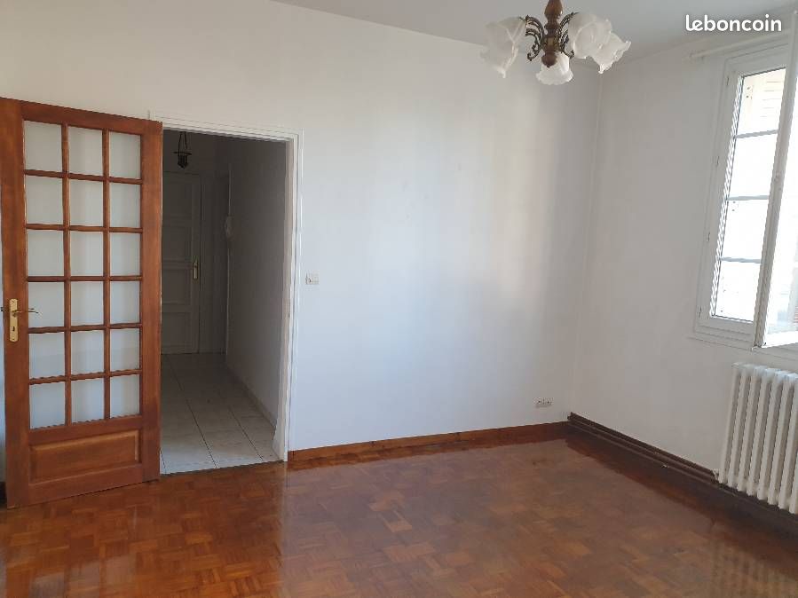 Appartement 3 pièces 60 m² · à Gournay-en-Bray · 60 m² · 500 €
