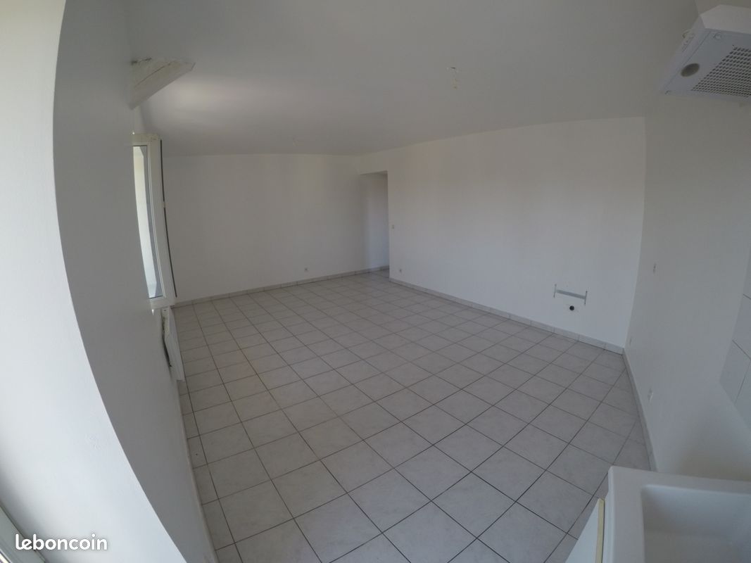 Appartement 2 pièces 49 m² · à Beaurepaire · 49 m² · 490 €
