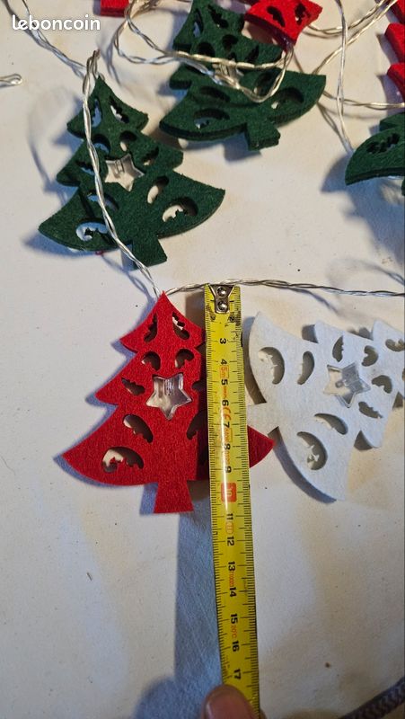 Un guirlande à pile arbre de Noël en feutre rouge vert et blanc. 2m80 193 a (image 2)