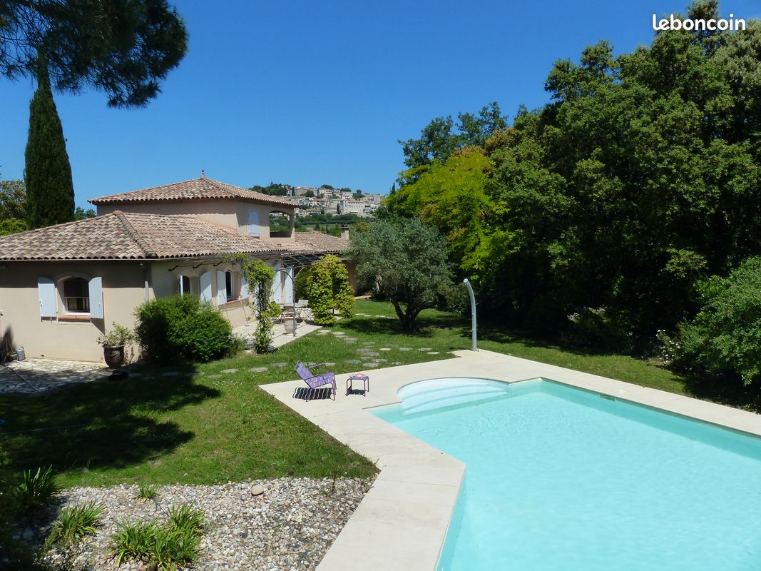 Maison 7 pièces 220 m² · à Vézénobres · 220 m² · 619 000 €