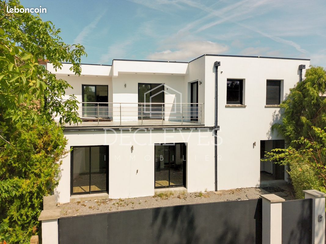 Maison 6 pièces 165 m² · à Orgeval · 165 m² · 2 980 €