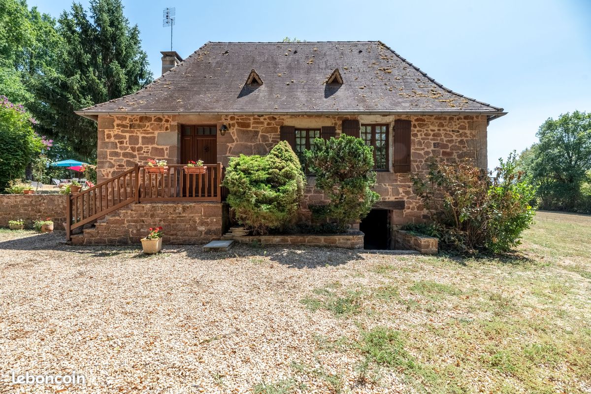 Maison 6 pièces 160 m² · à Boisseuilh · 160 m² · 345 000 €