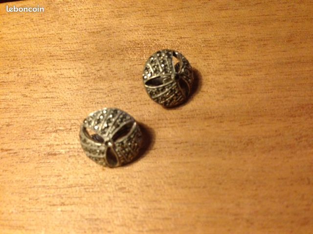 Boucles d'oreille anciennes - 1900 - métal doré et brillants (image 1)