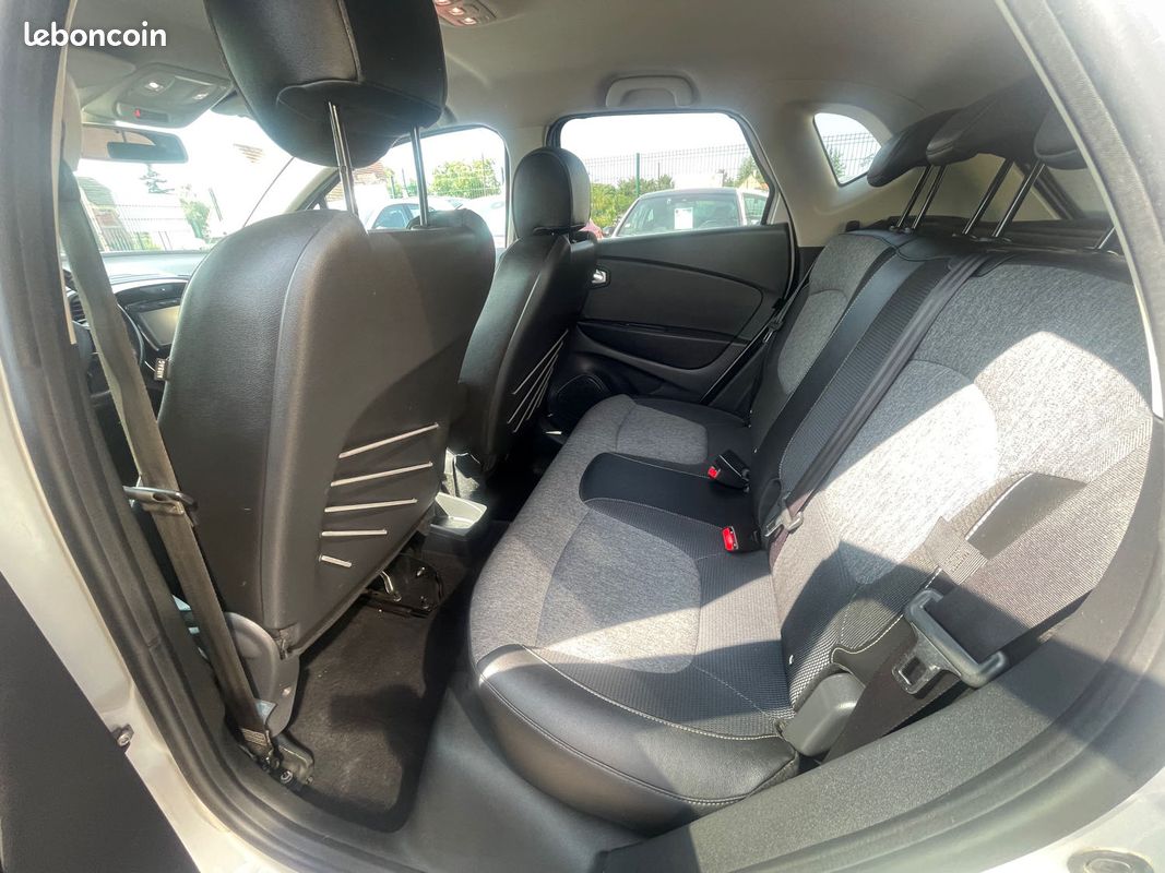 Renault captur phase 2 1.3 tce 150cv s-edition 2018 (image 17)