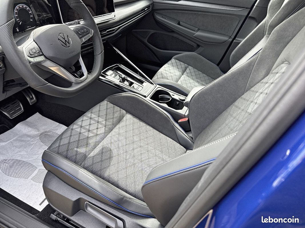 VOLKSWAGEN Golf 1.5 eTSI EVO2 150 DSG7 R-Line Edition (image 16)