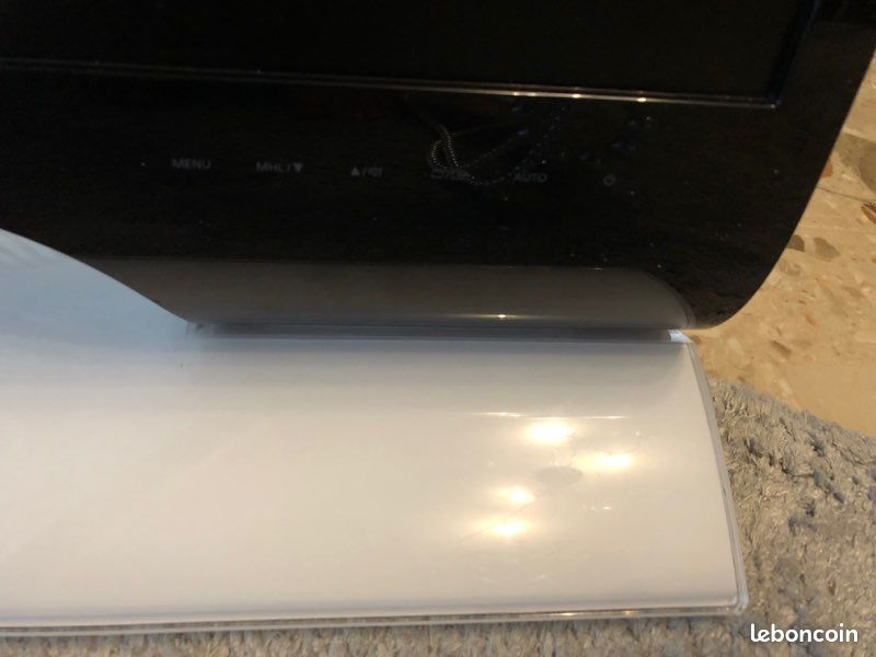 Écran LED monitor Samsung 24 pouces full HD (image 3)
