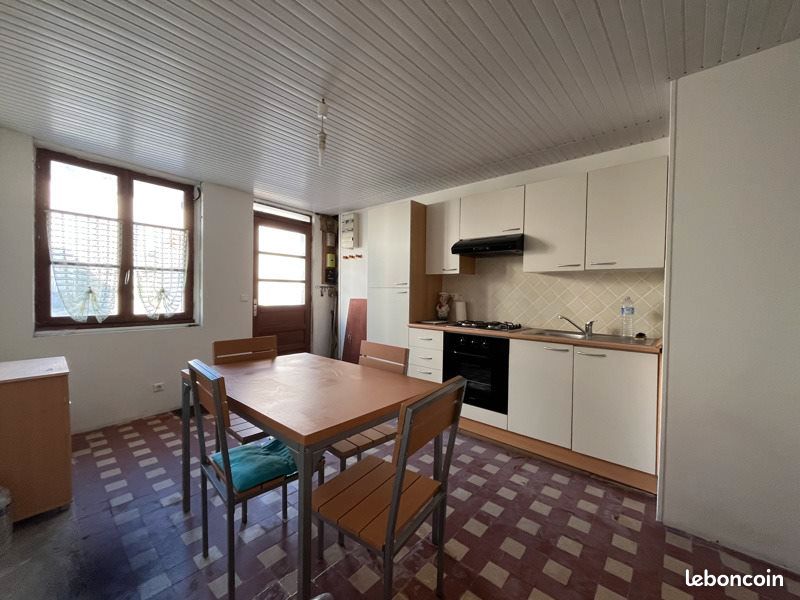 Maison 3 pièces 48 m² · à Ligueil · 48 m² · 34 000 €