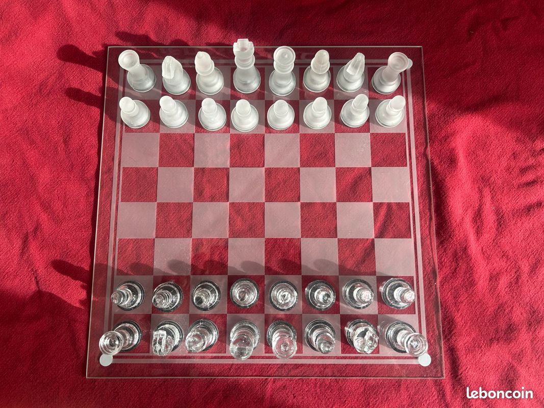 Jeu d'échecs en verre 32 pièces (image 2)
